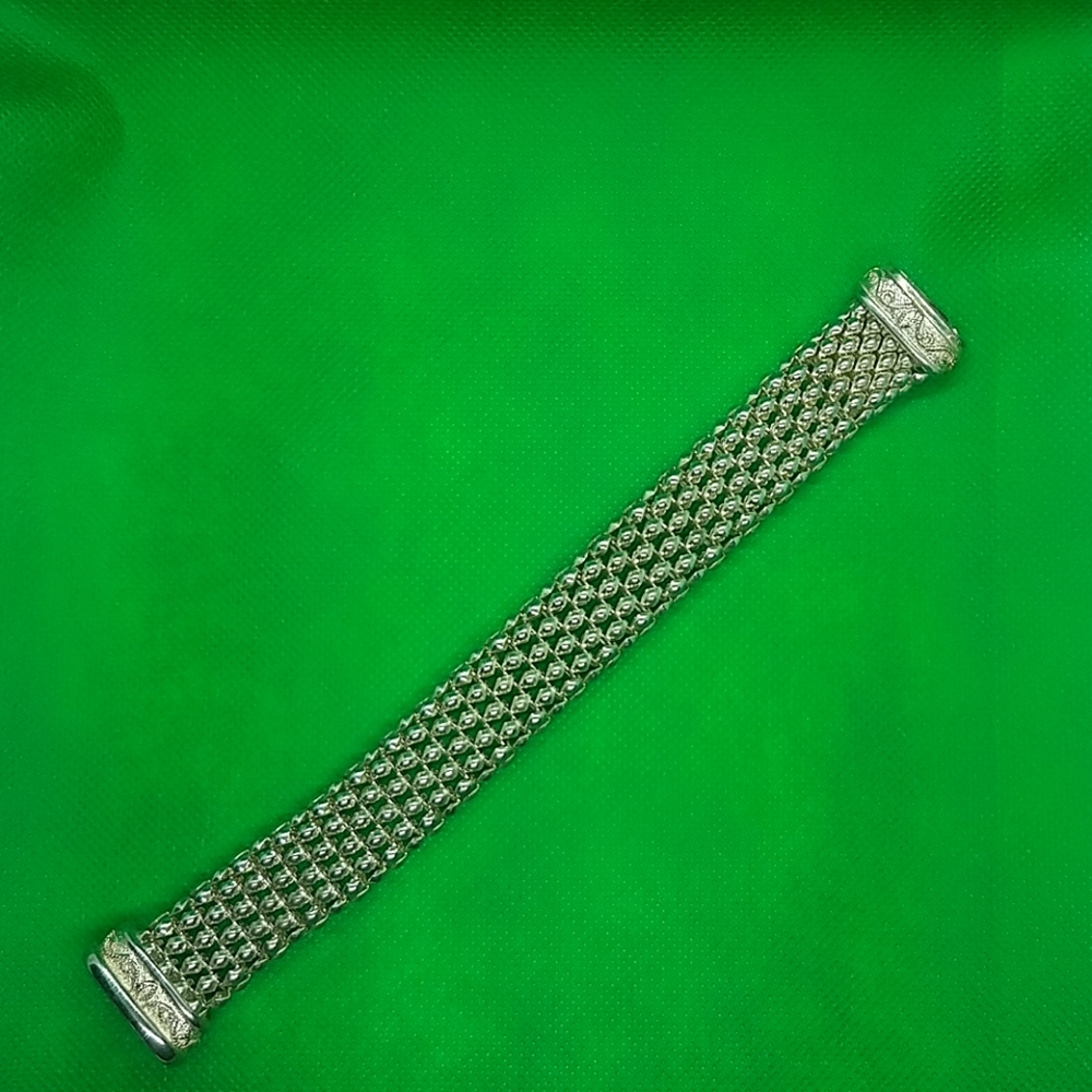 Popcorn magnetic bracelet